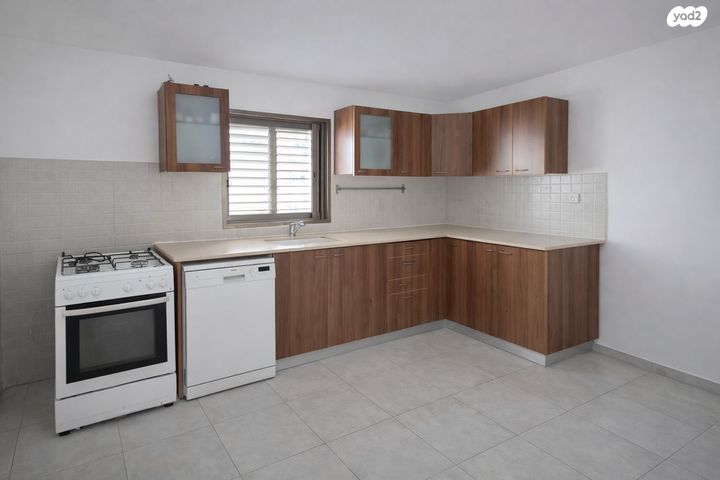 דירה, הצופים 5, נעורים, ראשון לציון