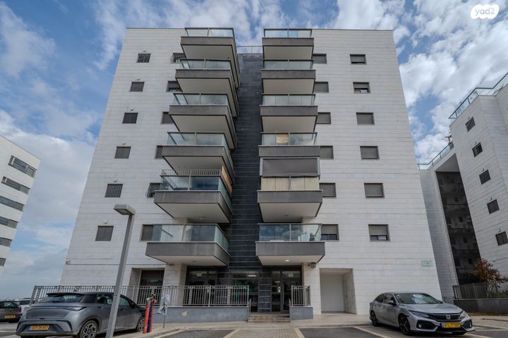 דירה, אלון 9, החורש, חריש