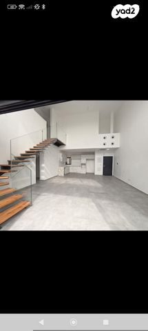 גג/ פנטהאוז, בר לב, מזכרת בתיה