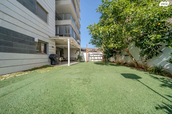 דירת גן, סביון 39, הפרחים, חריש