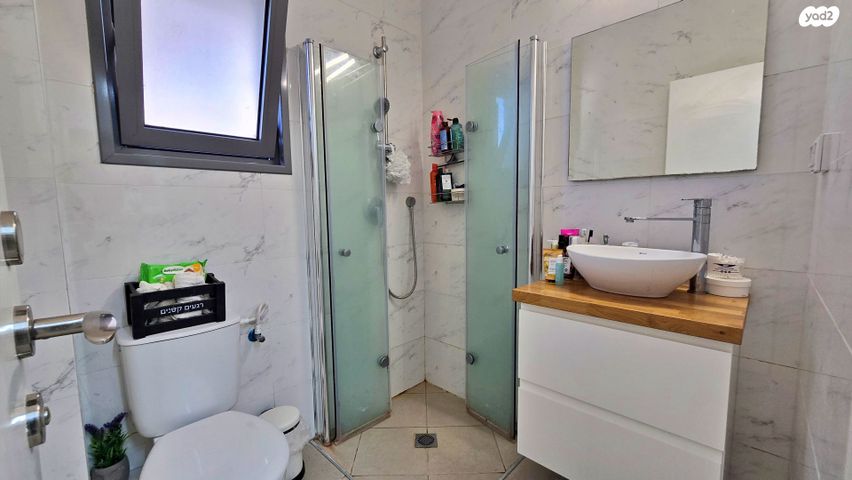 דירה, נחל דן, רמת נבון . הר כרמי, כרמיאל