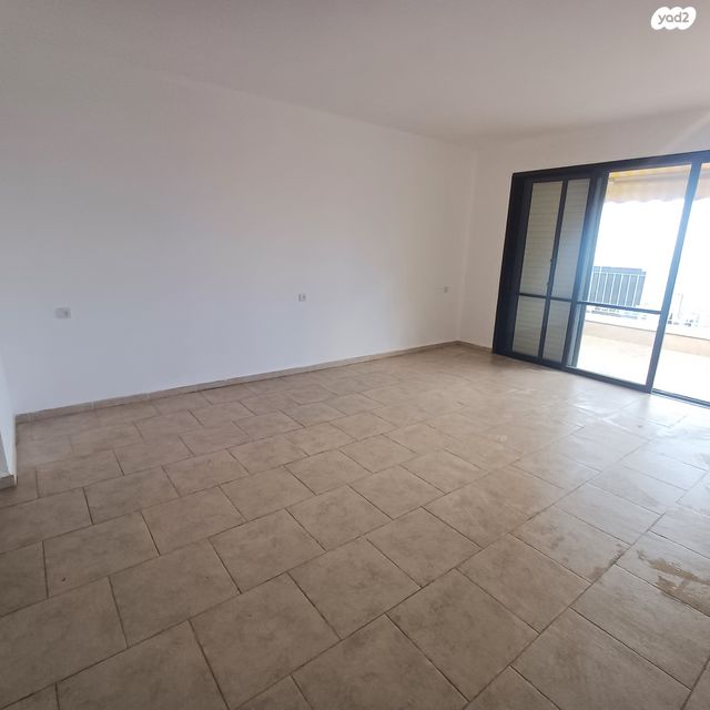 דירת גן, הנרייטה סולד, כרמל מרכזי - שד' קיש, חיפה