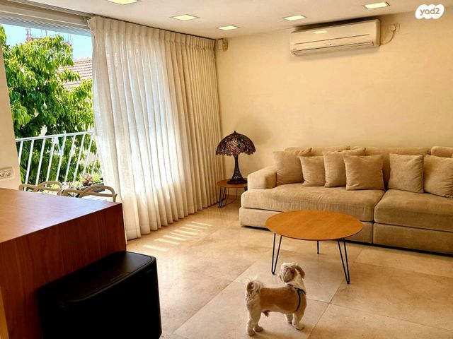 גג/ פנטהאוז, רמת גן