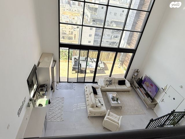 גג/ פנטהאוז, נחל פרת, פארק הנחל, באר שבע