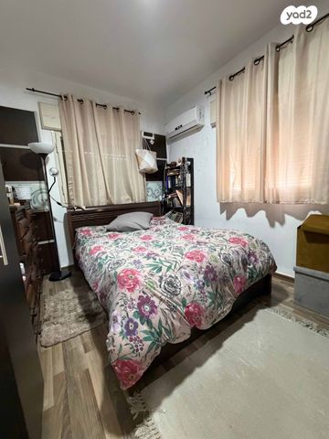 דירה, א.ד. גורדון 17, מוצקין הותיקה, קרית מוצקין