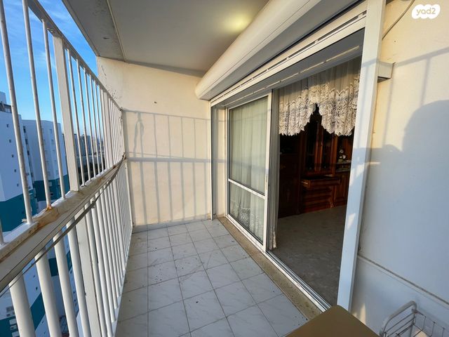 דירה, יגאל אלון, לב מוצקין, בנה ביתך, קרית מוצקין