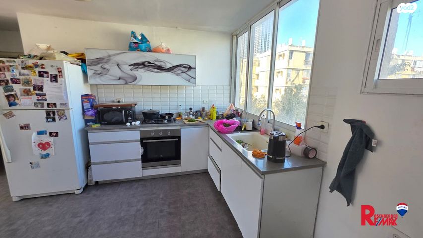 דירה, דוד רזיאל 27, רמת הנשיא, בת ים