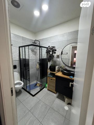 בית פרטי/ קוטג', ההסתדרות 12, נווה זית, לוד