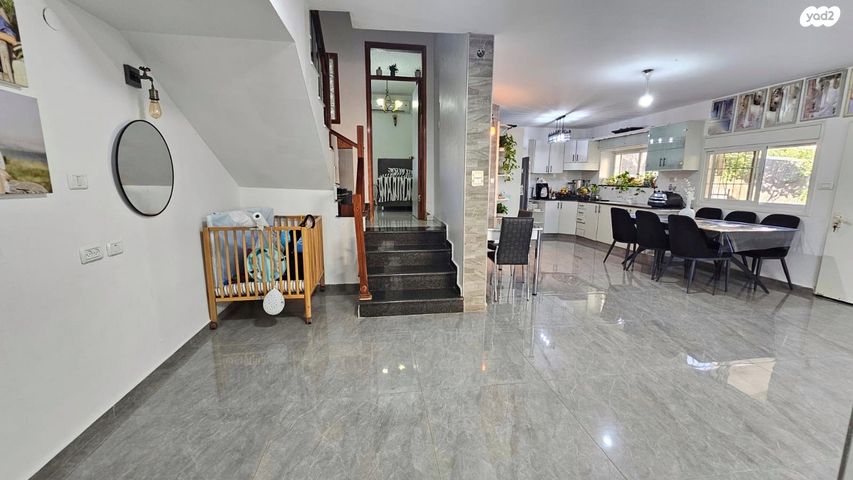 דו משפחתי, טבריה