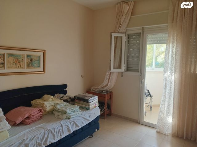 דופלקס, המשורר אצ"ג, רמות, ירושלים