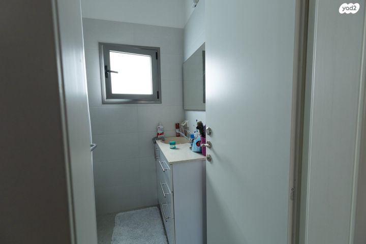 דירה, כפר סבא