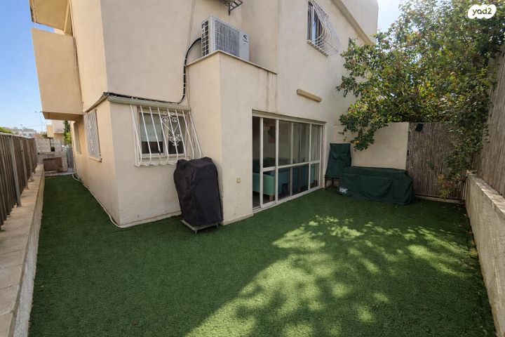 דו משפחתי, כפר יונה