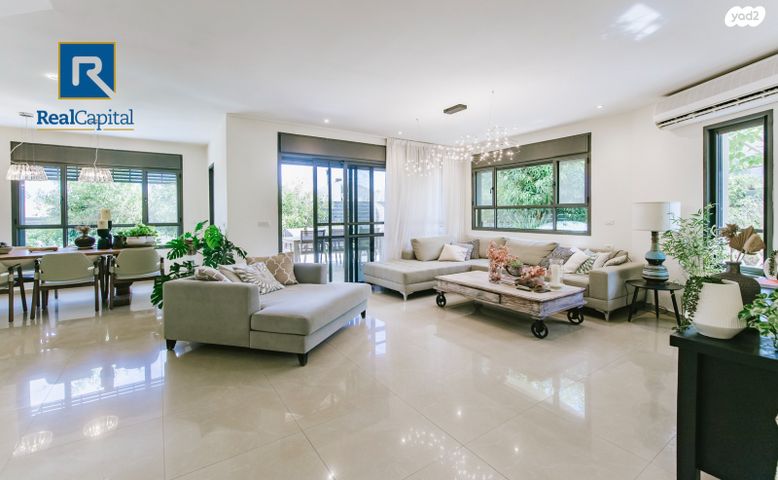 דו משפחתי, פולג, אלפי מנשה