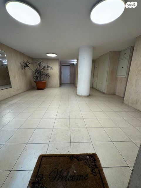 דירה, טירת צבי, נחלת יצחק, תל אביב יפו