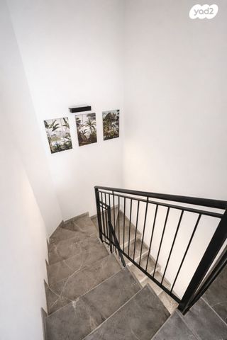 דו משפחתי, סמיון 26, פארק היין, זכרון יעקב