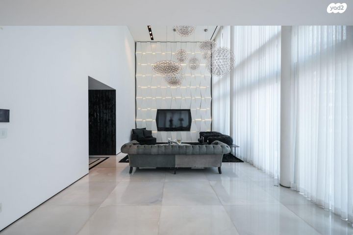 גג/ פנטהאוז, ניסים אלוני 12, צמרות איילון, פארק צמרת, תל אביב יפו