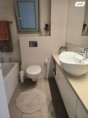 דירה, סיטי, גבעתיים