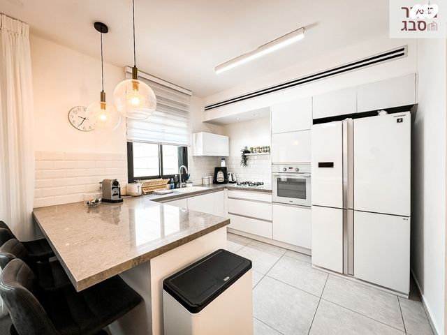 דירה, חצרות המושבה, רחובות