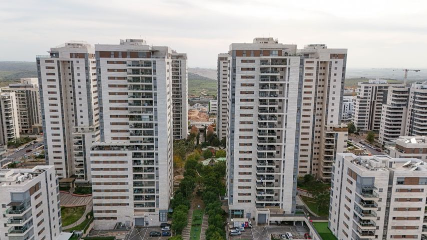 דירה, זהרה אלפסיה, פסגות אפק, ראש העין