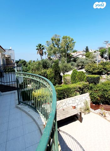 דו משפחתי, מושבה מרכז, זכרון יעקב