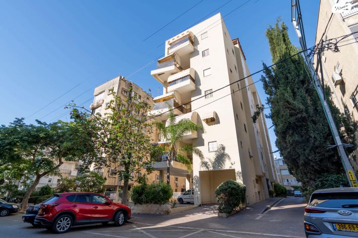 דירה, זאב ברנדה 5, המרכז השקט / מרכז העיר, פתח תקווה