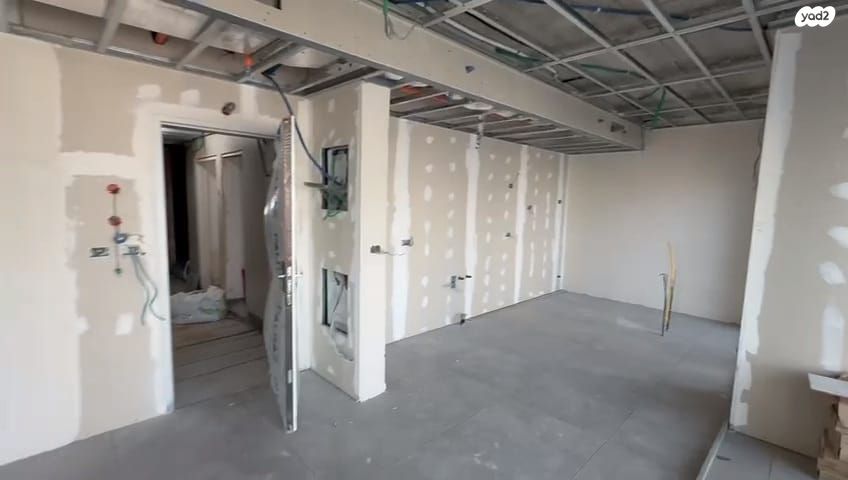 דירה, אוסוולדו ארניה 8, גני שרונה, קרית הממשלה, תל אביב יפו