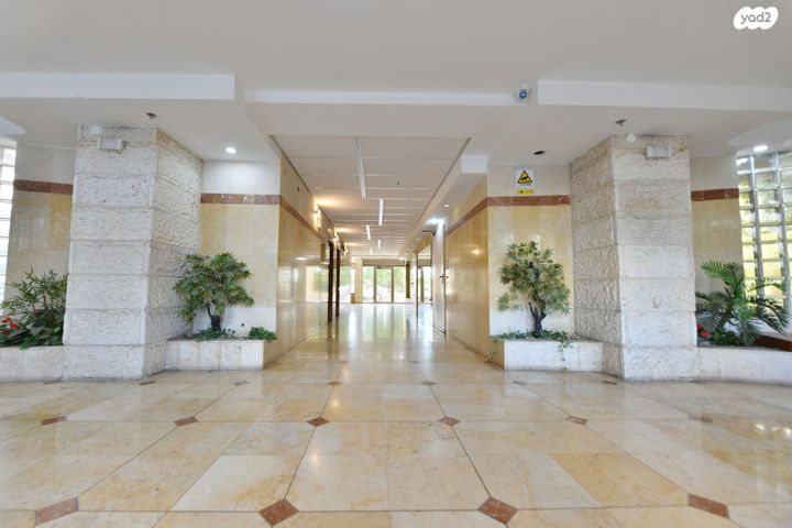 דירה, יוני נתניהו, גבעת שמואל