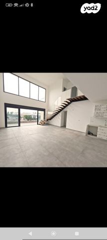 גג/ פנטהאוז, בר לב, מזכרת בתיה