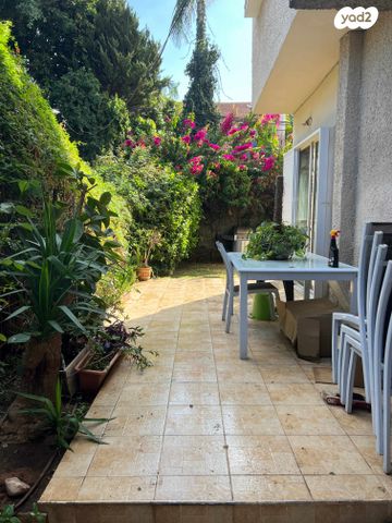 דו משפחתי, גבעתיים