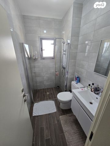 גג/ פנטהאוז, אשכולית, רמות הרכס, באר שבע