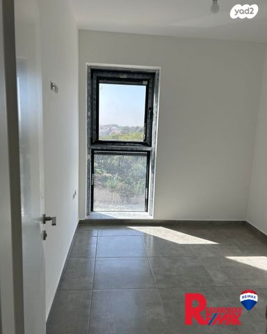 דירה, השבטים 10, דרום מזרח, בת ים