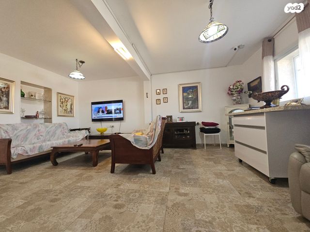 דירה, הנוטרים, קטמונים, ירושלים