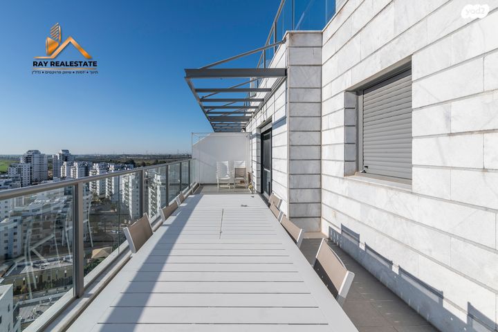 דופלקס, רחל המשוררת, נאות שמיר, יבנה