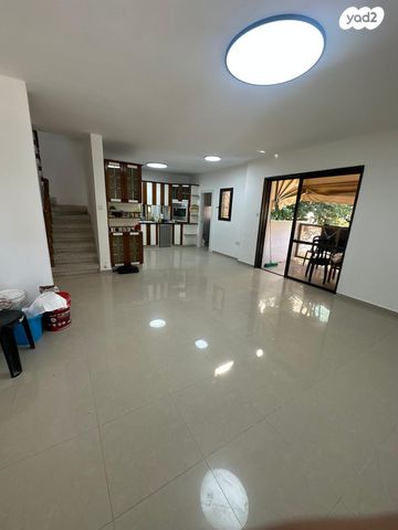 דופלקס, לסקוב, בן גוריון, חולון