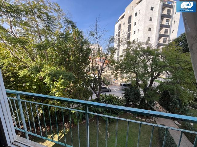 שרה אהרונסון 