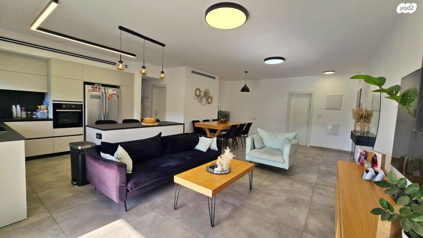 דירה, נחל דן, רמת נבון . הר כרמי, כרמיאל