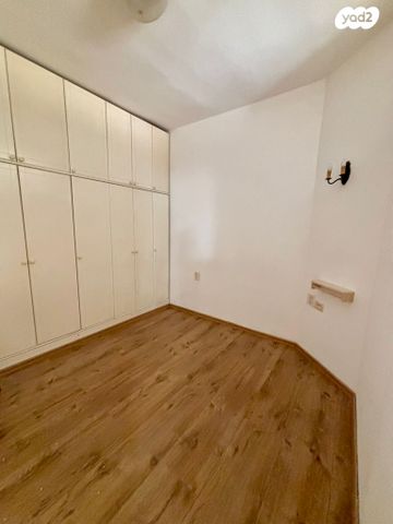 דירה, דוד רמז 22, גבעת הרמבם, גבעתיים