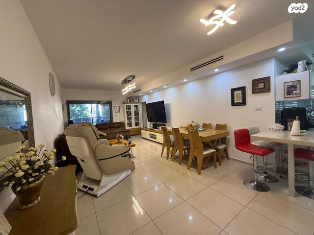 מרים מזרחי 12