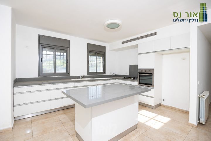 דירה למכירה בירושלים (תיווך) — 2
