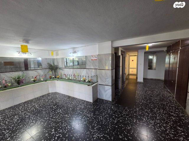 הנרייטה סולד 115