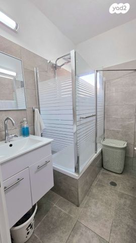 דירה, זמנהוף 7, לב העיר, בת ים