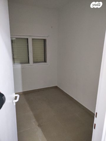 דירה, הרב עוזיאל, לב העיר, בת ים