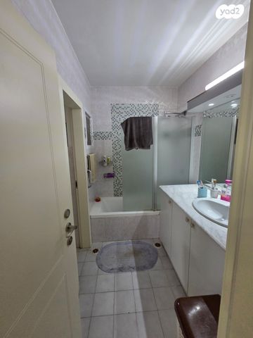 דירה, הנרייטה סולד 115, גבעת הזיתים, פסגת לוד, לוד