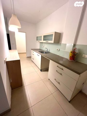 דירה, ביאליק, רעננה