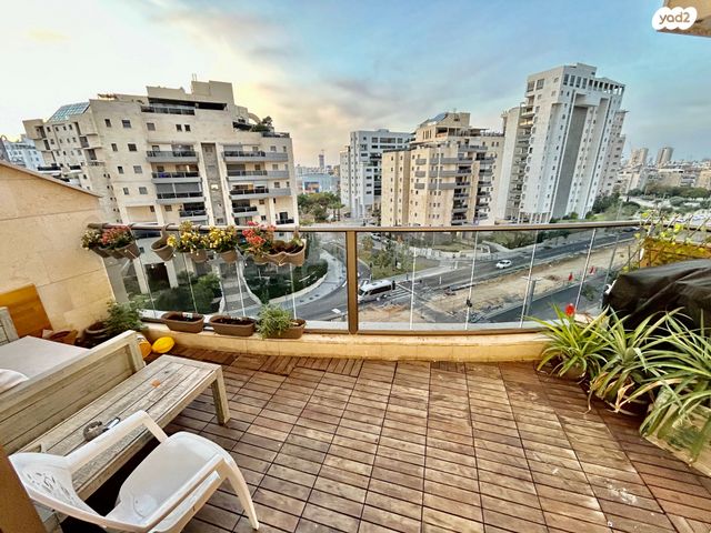 דירה, אהוד מנור, קרית אילון, חולון