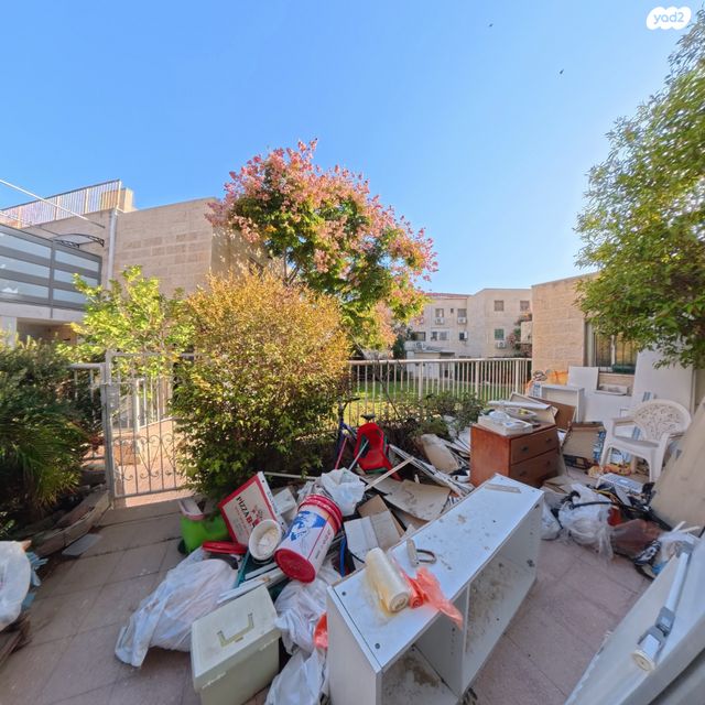 דירת גן, רבי יוחנן בן זכאי, ביתר עילית