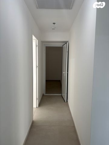 דירה, אהרון אייזנברג, א' / צפון מזרח העיר, רחובות