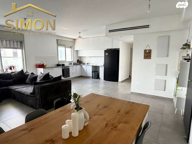 דירה, קרל פופר 9, נתניה