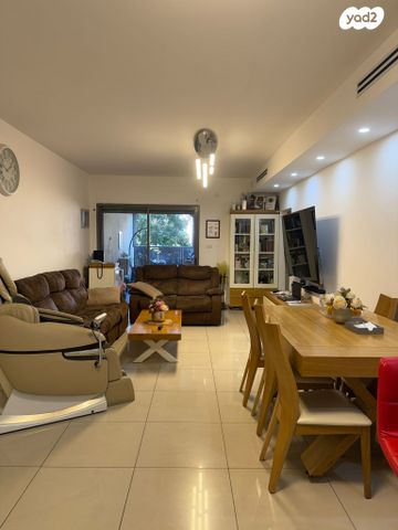 דירה, מרים מזרחי 12, רחובות