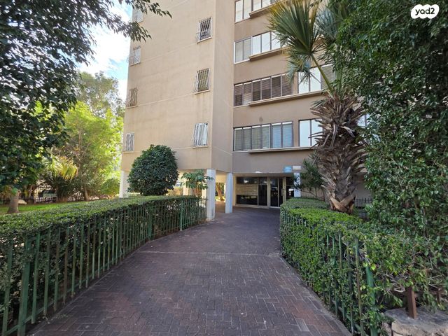 דירה, הנרייטה סולד 115, גבעת הזיתים, פסגת לוד, לוד